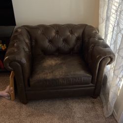 Leather Lounge Chair