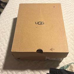 Women’s Uggs Slides Size 9 