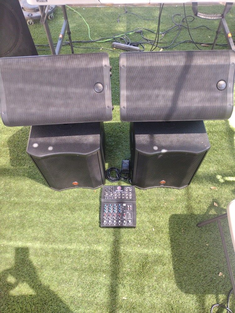 Harbinger Setup, Pair Of Powered Subwoofers S12", Pair Of Powered