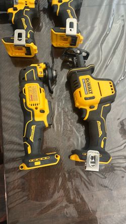 Brand new tools dewalt (send me offer)