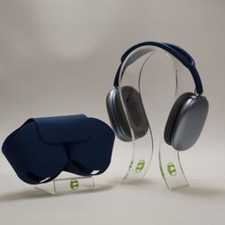 Apple AirPods Max Wireless Over-Ear Headphones Sky Blue MGYL3AM/A