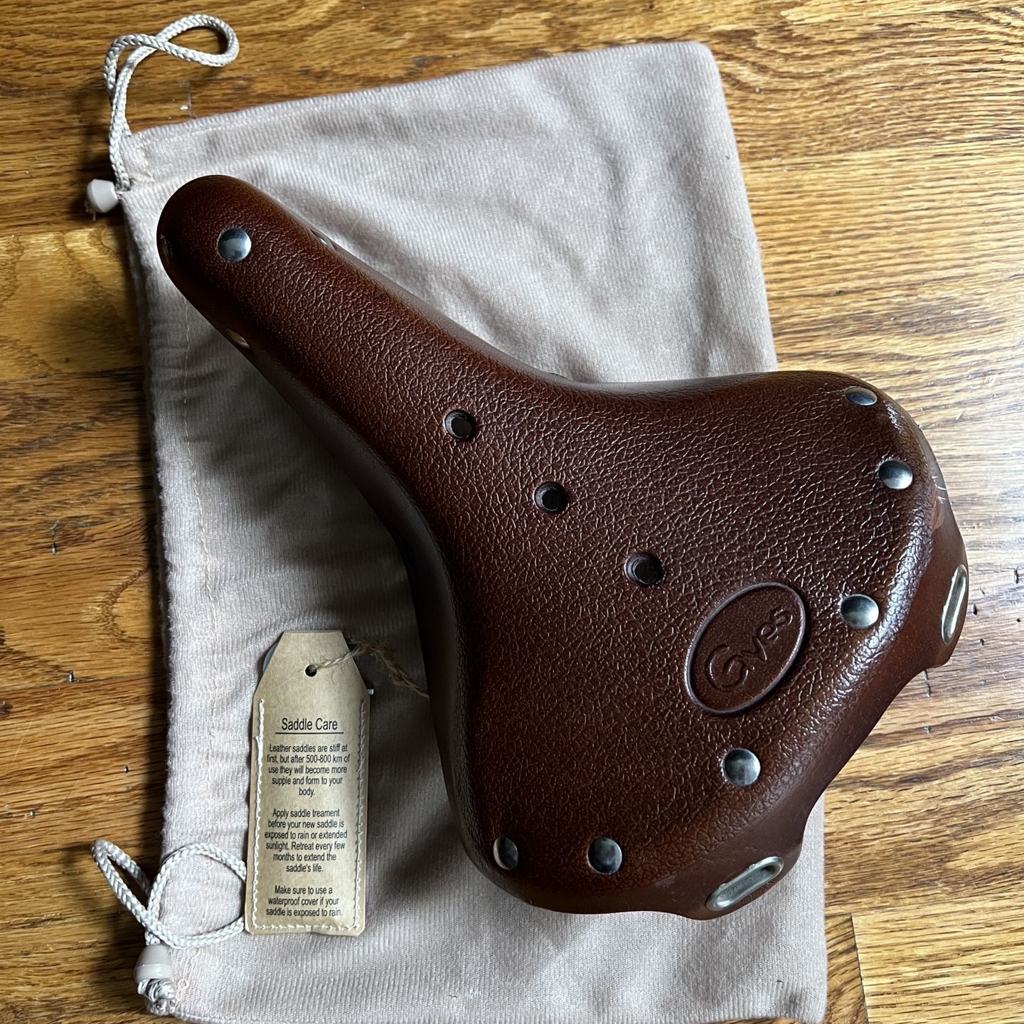 Gyes saddle online