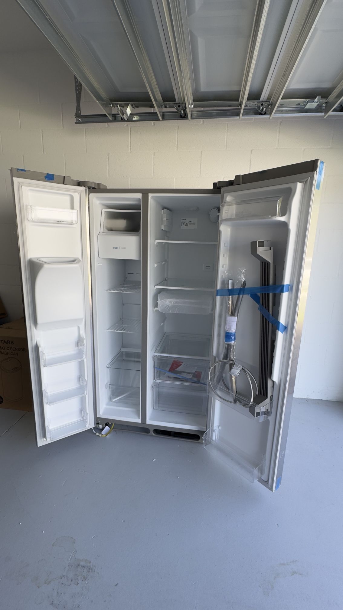 🔥 Brand New Frigidaire Refrigerator – Never Used! 🔥