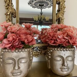 Very  Gorgeous 2 Vases With Flowers 