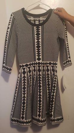 Medium Nina Leonard dress new