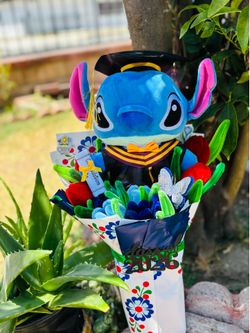 Stitch graduation bouquet 💐