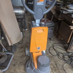 Taski Ergodisc 200 w/ Foamer and extra pads