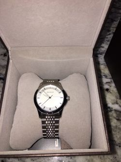 Gucci authentic watch ⌚️ $600