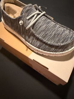HEY DUDE SHOES