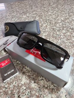 Ray-Ban Unisex Lukas Polarized Sunglasses RB4454