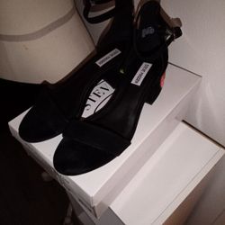 Steve Madden Sandles Inca
