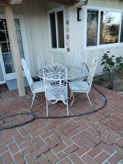 Antique Patio Set 5 Chairs And Table