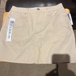 Skirt Size 7