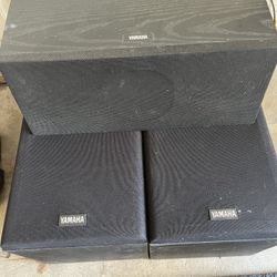 Yamaha Speakers 