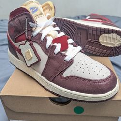 Nike Air Jordan 1 Mid SE  " Butter, Bread & Solo "