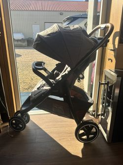 Graco 3-Wheel Baby Stroller