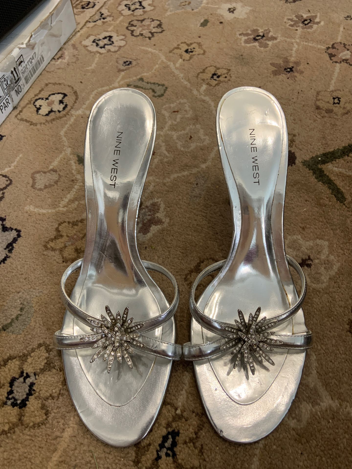 Women’s Nine West Size 10 New Sparkly Heels