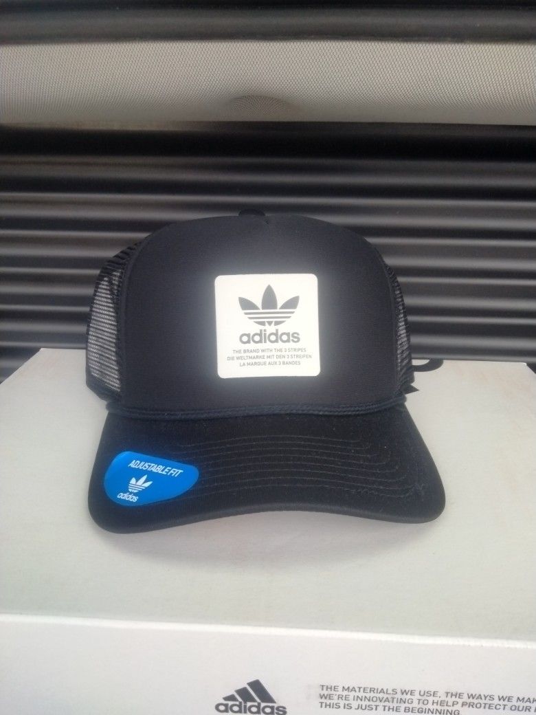 Adidas Trucker Hat