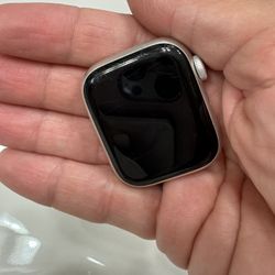 Apple Watch Series 7 41mm With Starlight Sport Band 