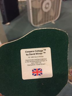 3) David Winter Porcelain cottages