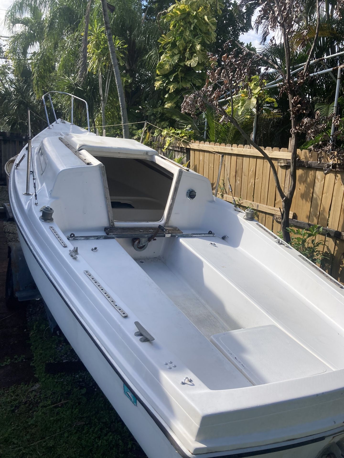 21 Foot Cabin Sailboat