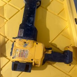 DEWALT DCE591B 20V Epoxy Gun 1:1