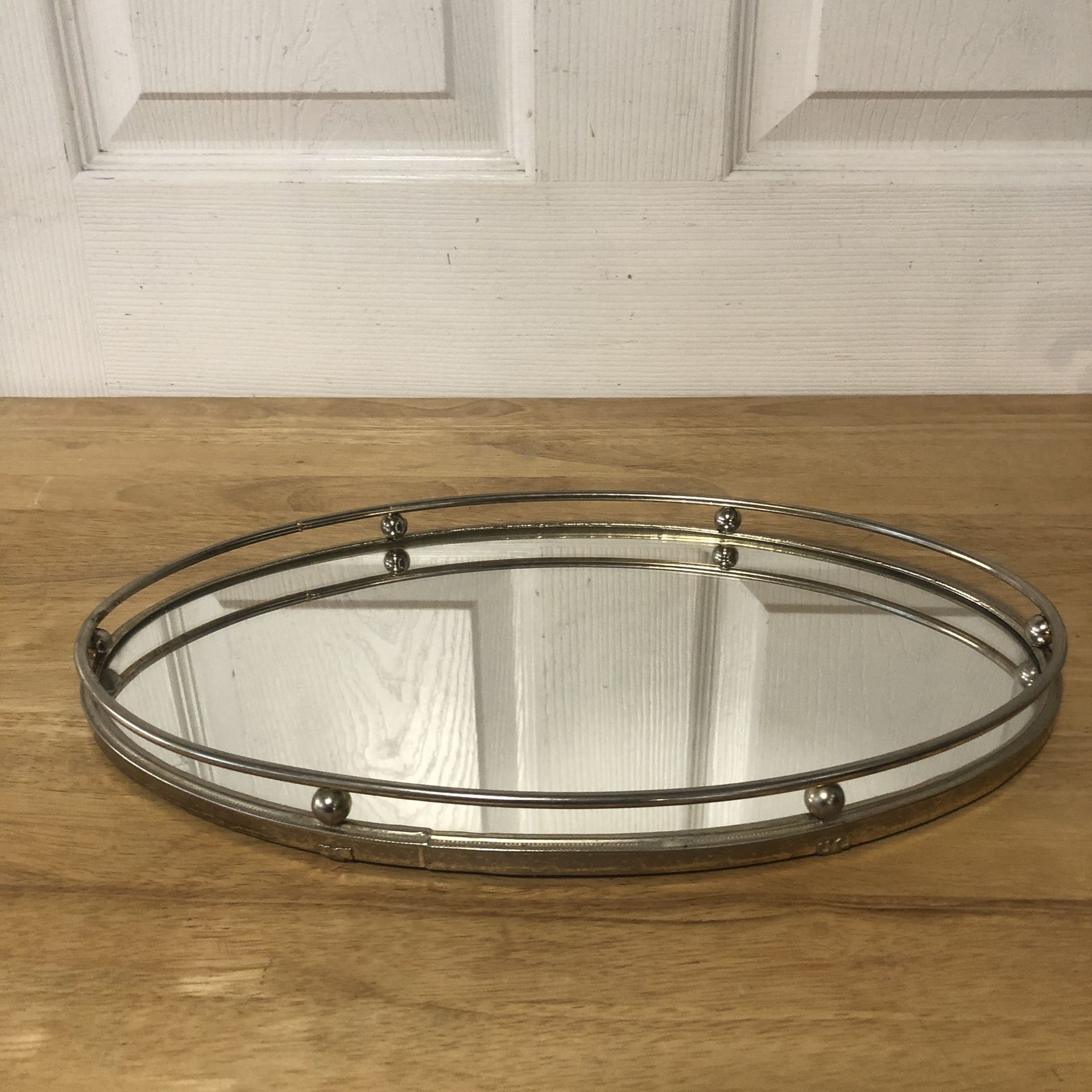 Vintage Mirror Vanity Perfume / Makeup Tray. Excellent Condition. Firm.