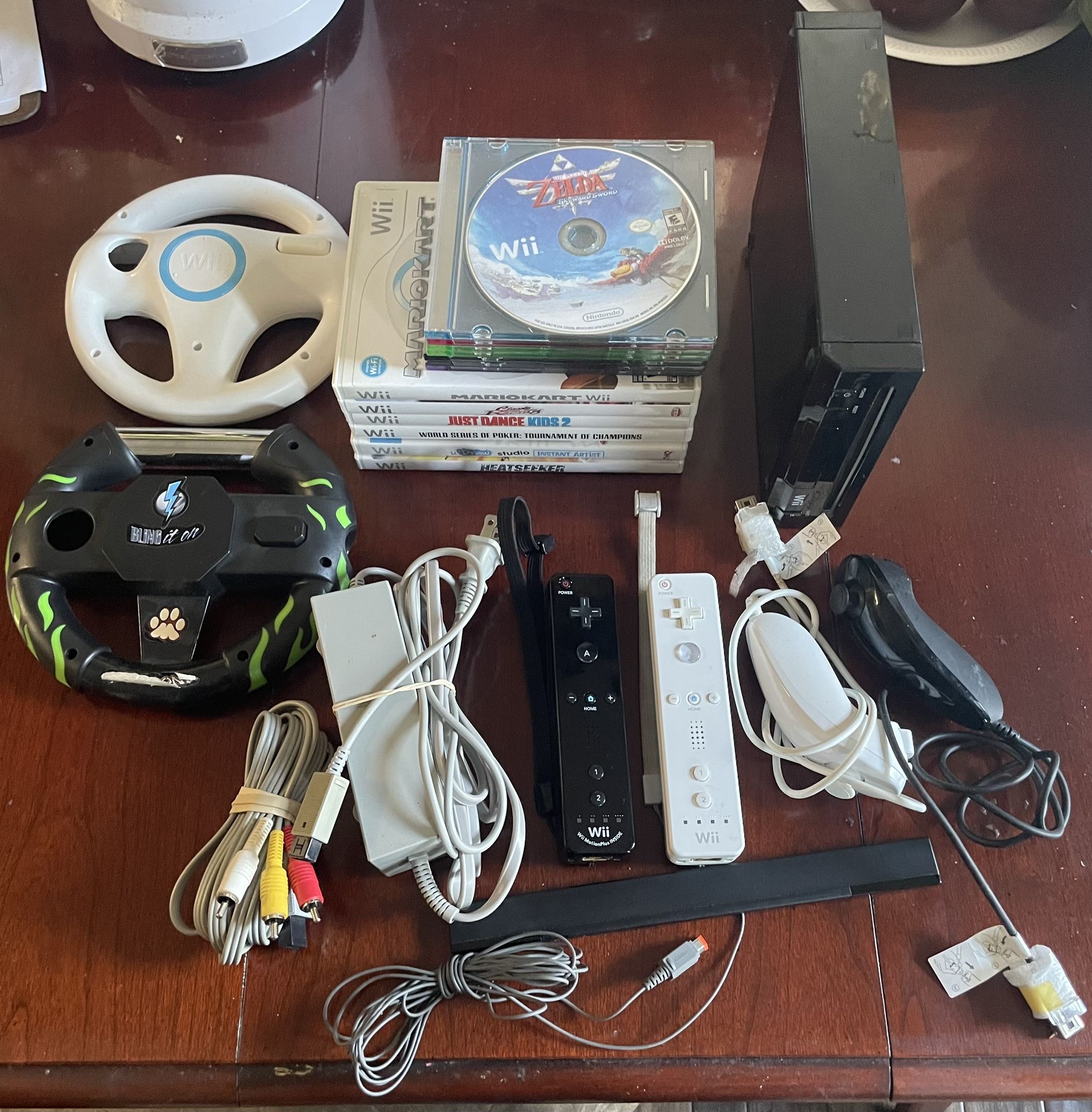 Nintendo Wii Bundle with many Games