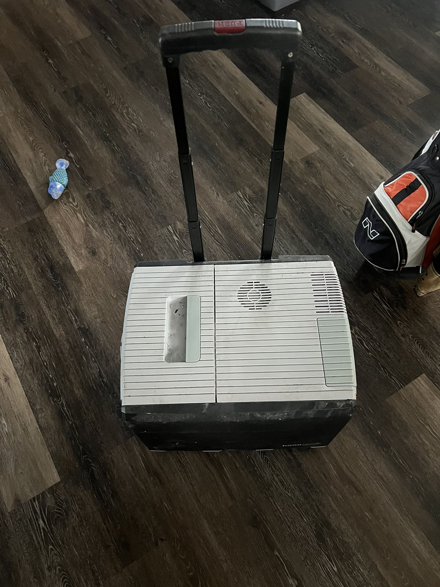 12volt/110volt- Portable Refrigerator-46L