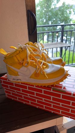 Off-white NIKE Size 7 women’s