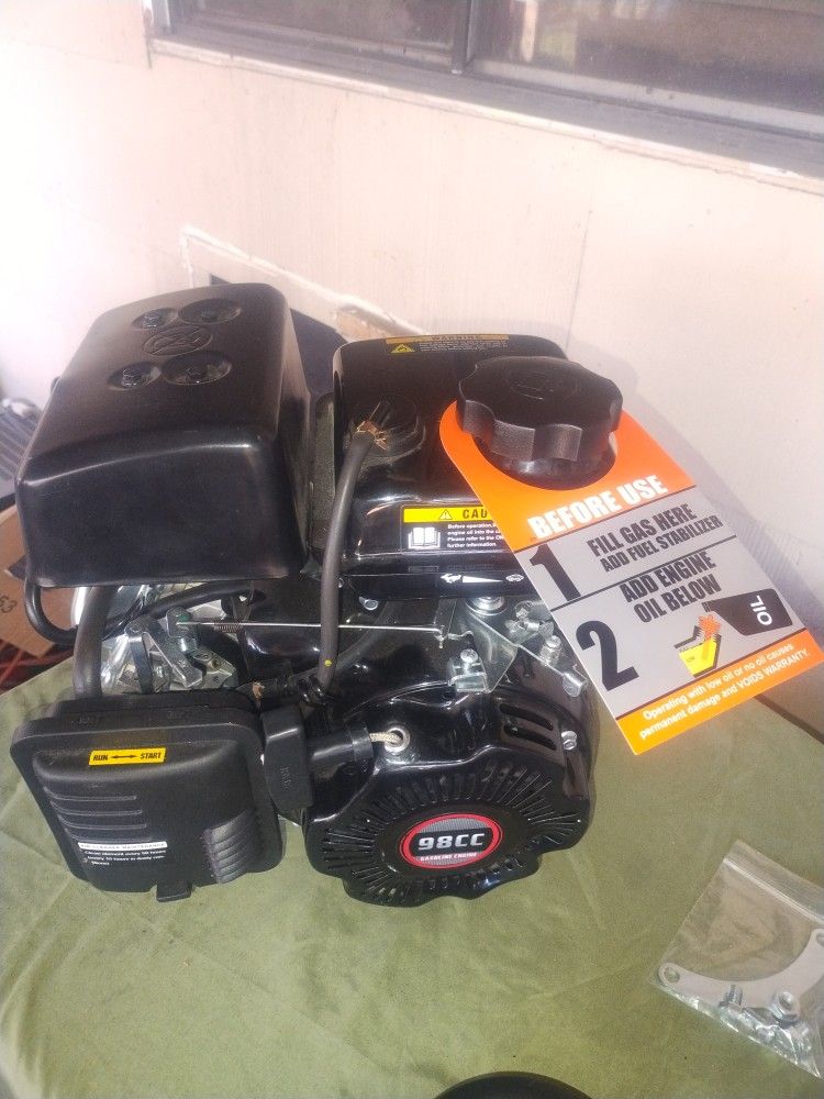 98CC Gas Engine ..Chain Guard..Chain ..Clutch And Hardware Included