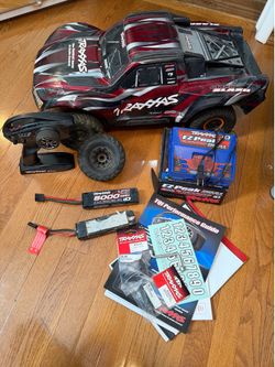 Traxxas Maxx Slash 70+ MPH