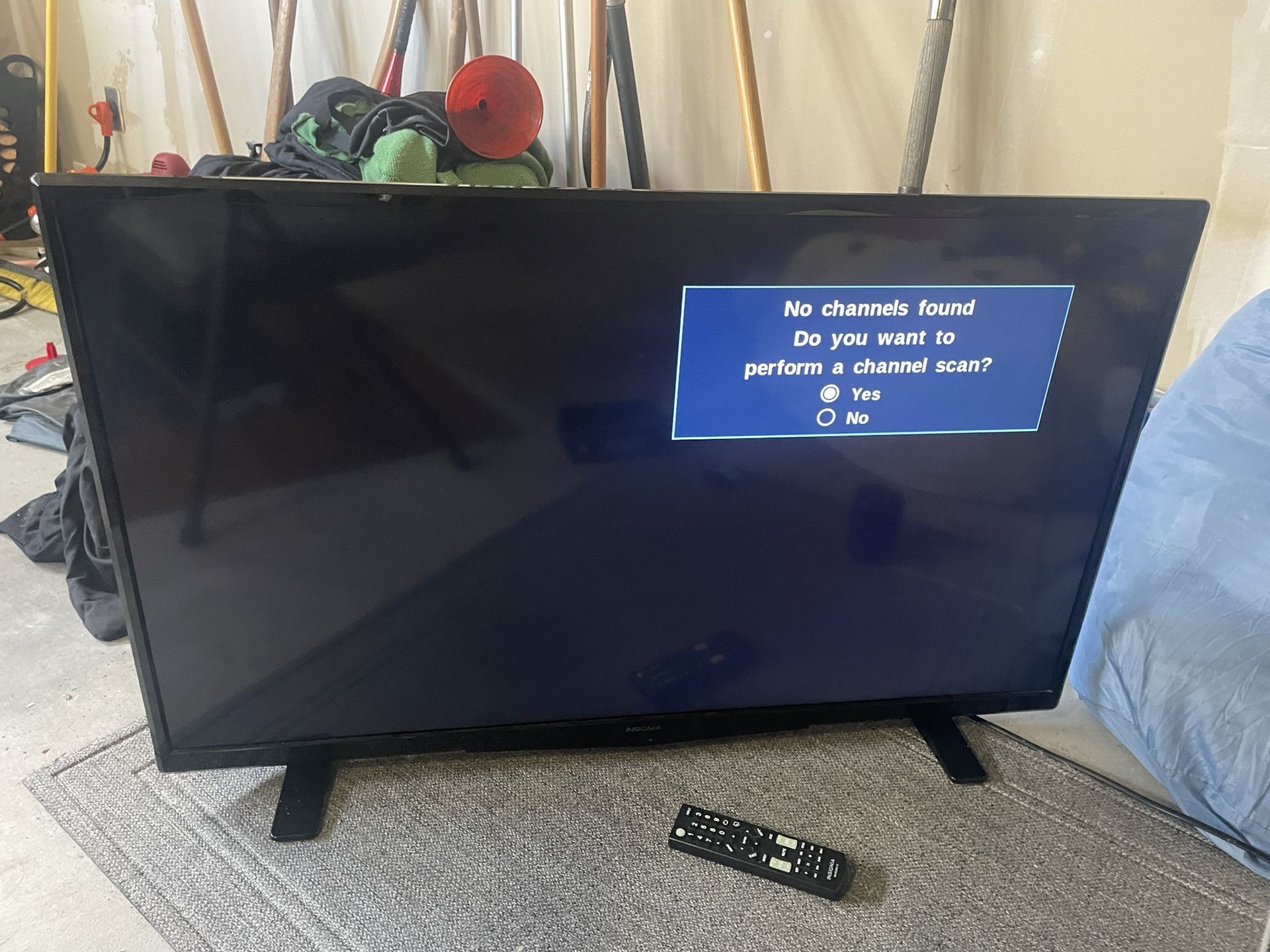 WORKING - Insignia TV