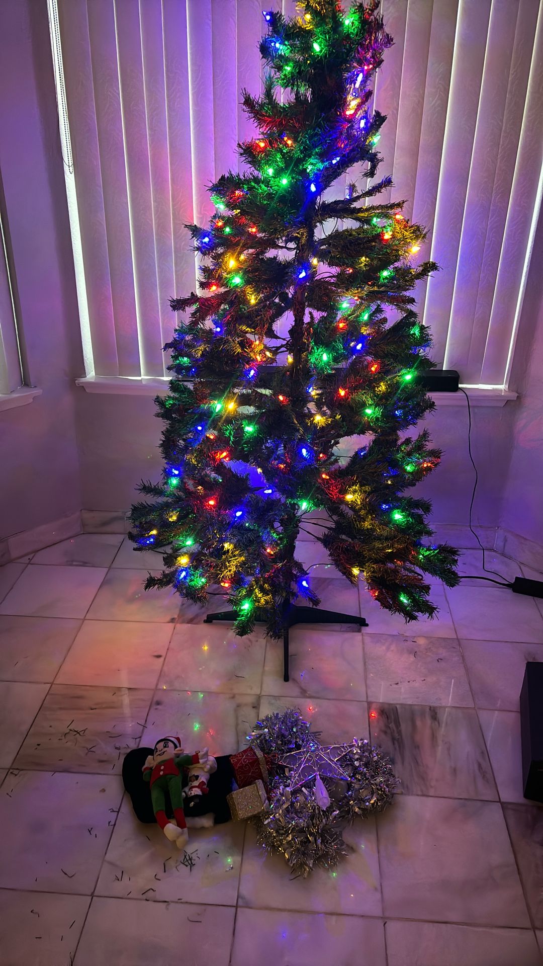 Christmas Tree W/Built-in light