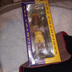Legend"Derek Fisher № 23  Lakers Championship 2002 La Bobblehead Box Never Been Open Still Brand New So