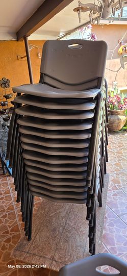 30 Party chairs nice and very confortable and durable