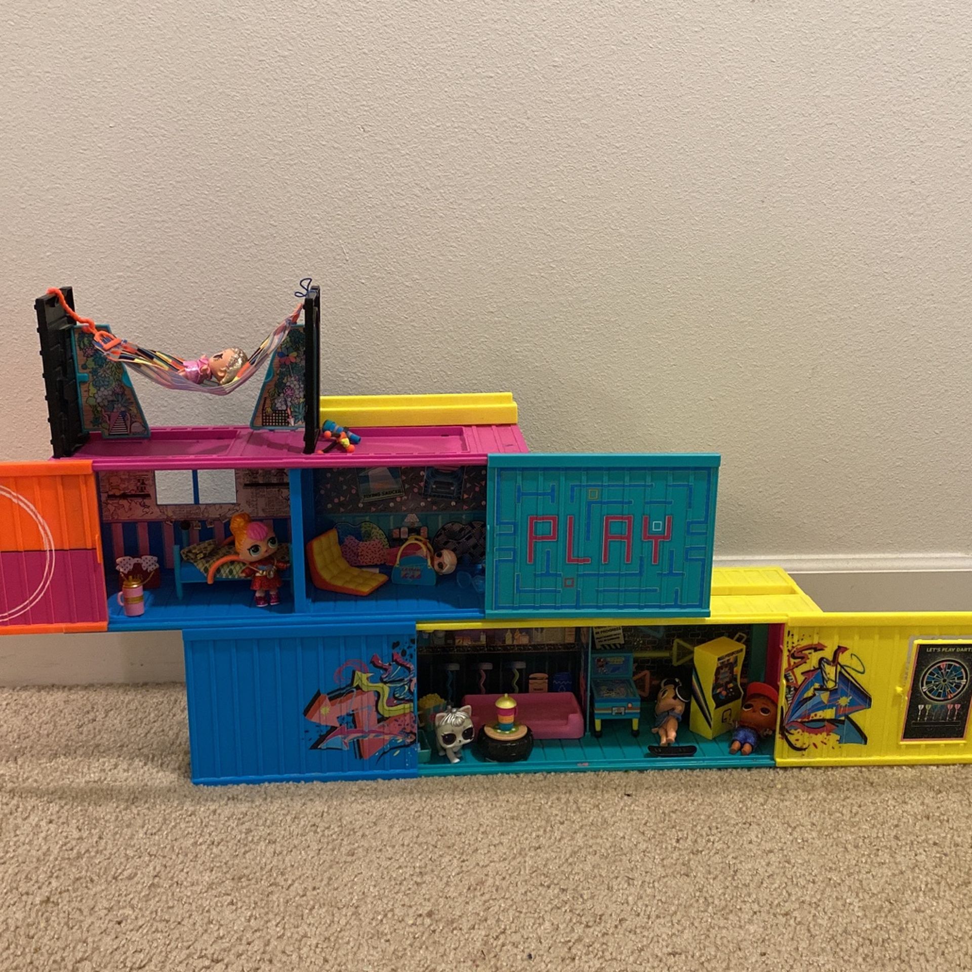 LOL surprise dolls clubhouse 