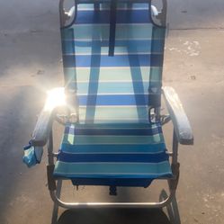 BEACH CHAIRS 