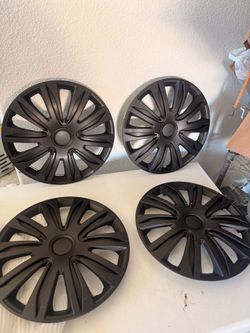 Universal Hubcaps 14"