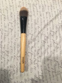 benefit authentic foundation brush