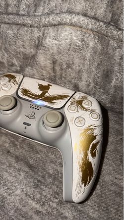 PlayStation 5 Slim Console – Ghost of Yōtei Gold Limited Edition Bundle