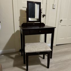Vanity table with mirror and stool Set
