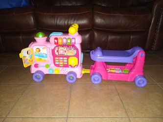 VTECH Sit-to-Stand Ultimate Alphabet Train