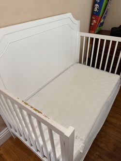 Crib with Mattress