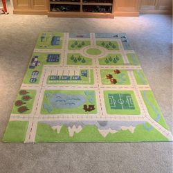 Land Of Nod City rug 5x8