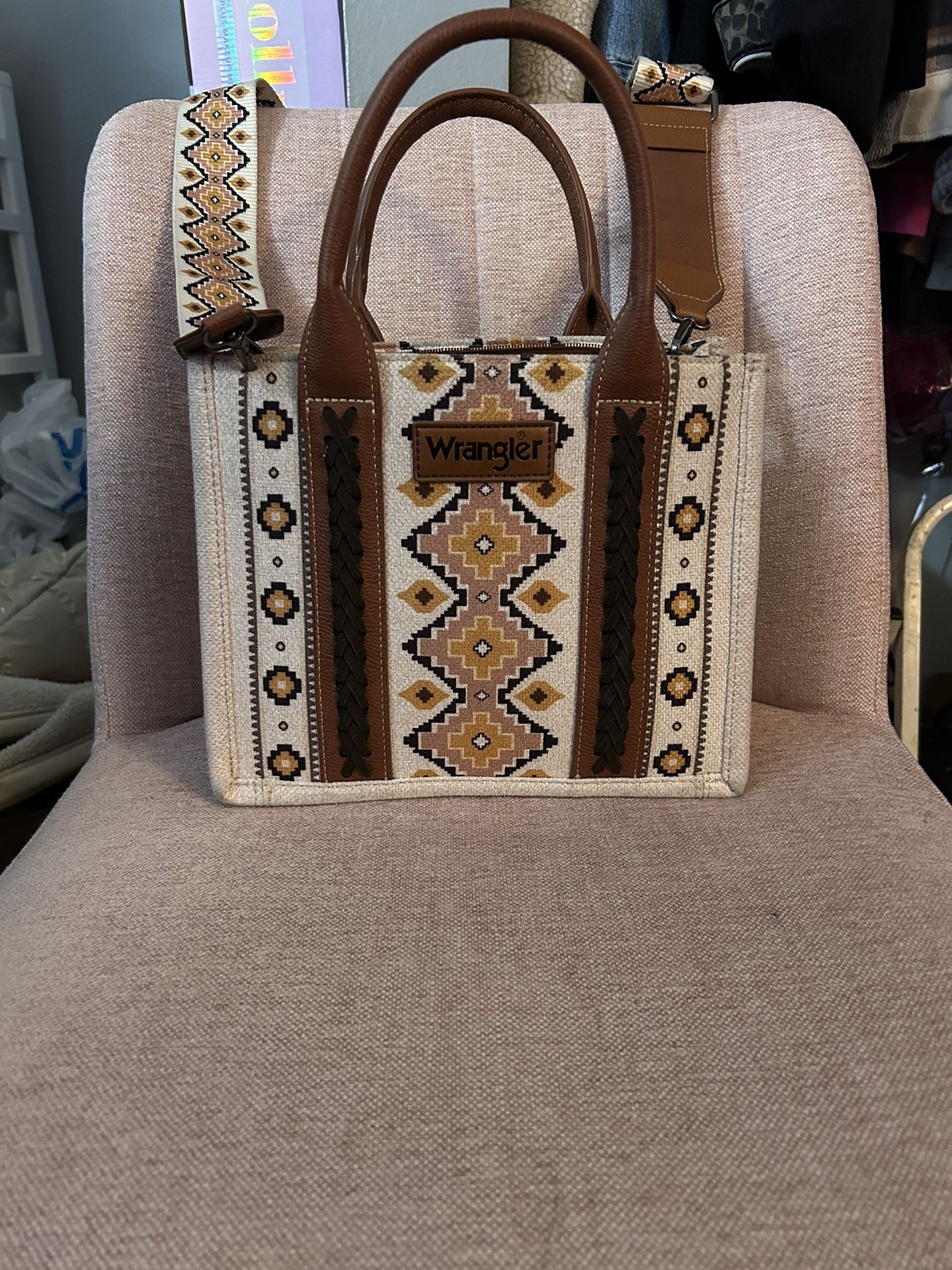 Wrangle Purse