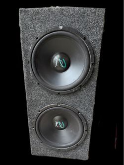 Dual XPA2500 Amplifier and Hollywood Subwoofers
