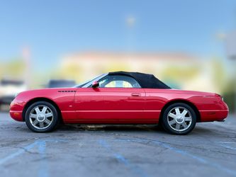 2004 Ford Thunderbird