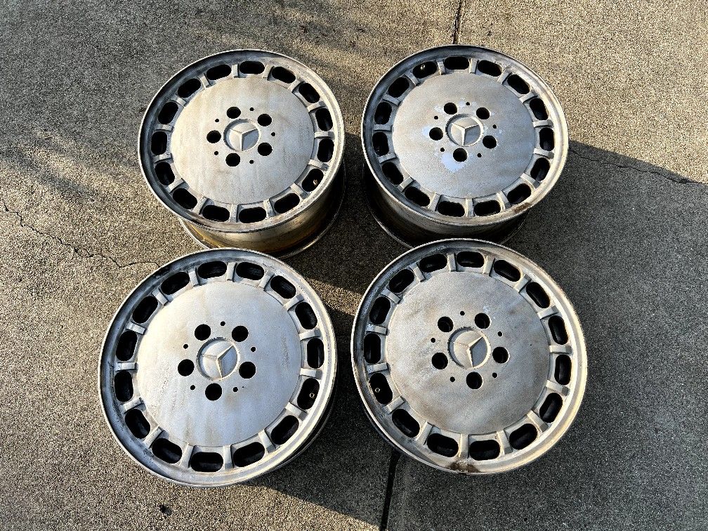 Mercedes-Benz 15” Gullideckel Wheels - A (contact info removed)