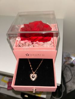 New Rose Jewelry Gift Box with Heart Necklace – Preserved Rose Gift for Her